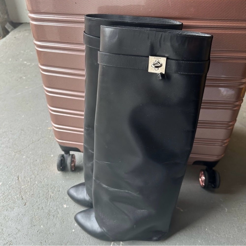 Givenchy Shark Boots size 40